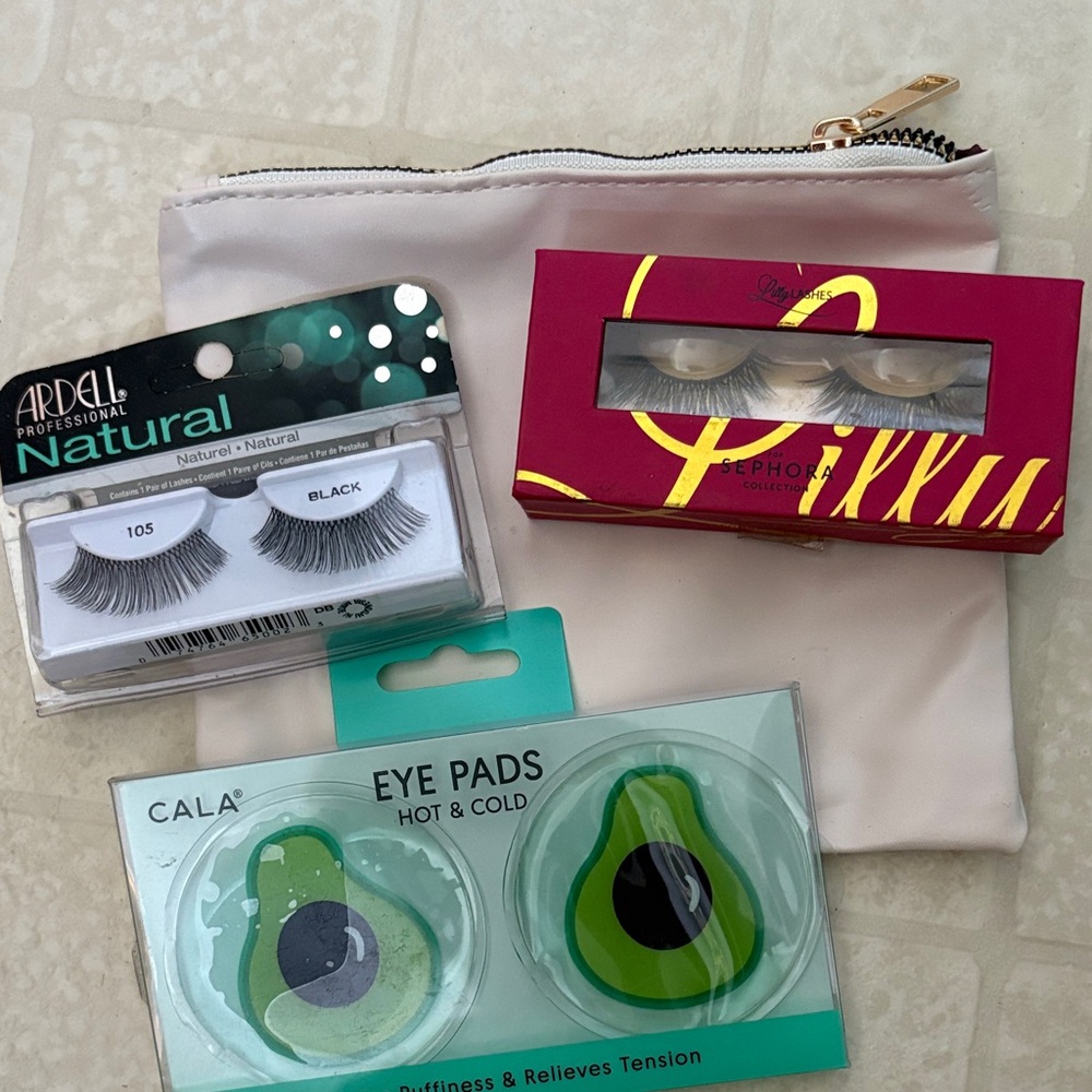 Sephora Eyelash and Eye Pad Collection with Cream Pouch